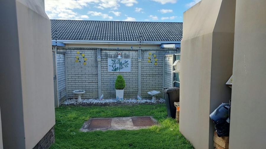 2 Bedroom Property for Sale in Gonubie Eastern Cape